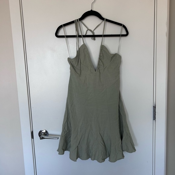 Dynamite flare halter mini dress - Picture 3 of 5